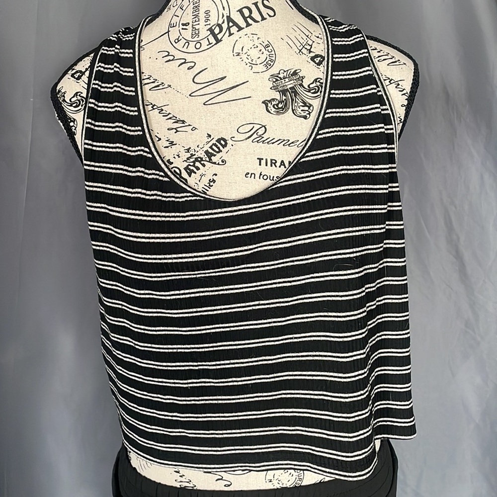 SHEIN Curve Black/White Striped Halter Crop Top in Women’s 2XL